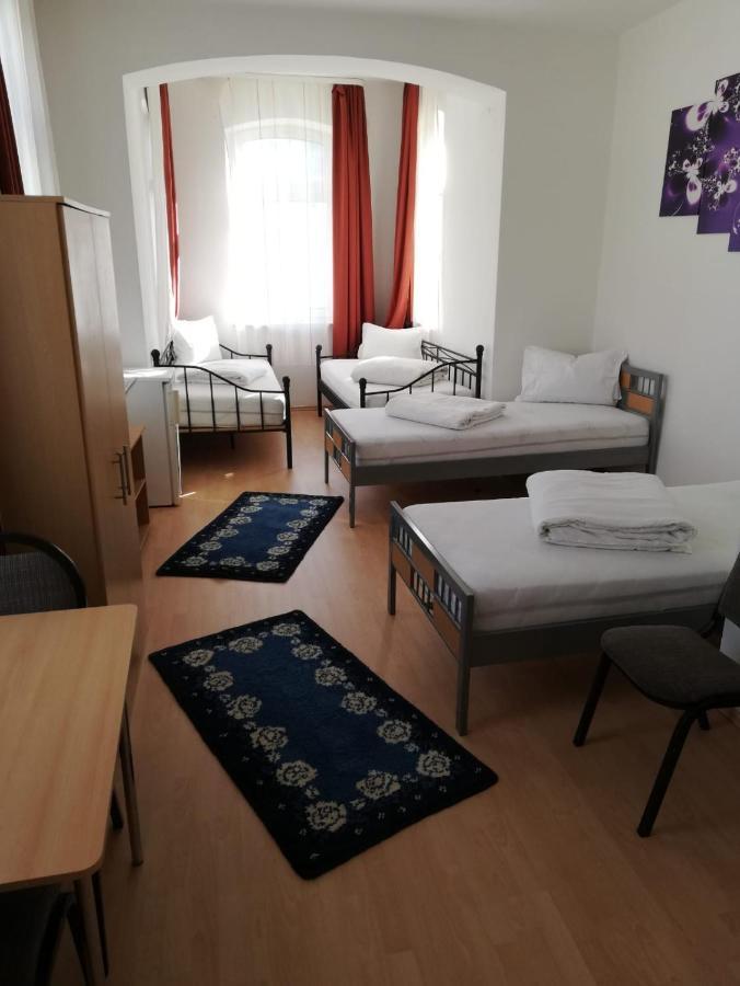 Pension Feldschloessl Ingolstadt Extérieur photo
